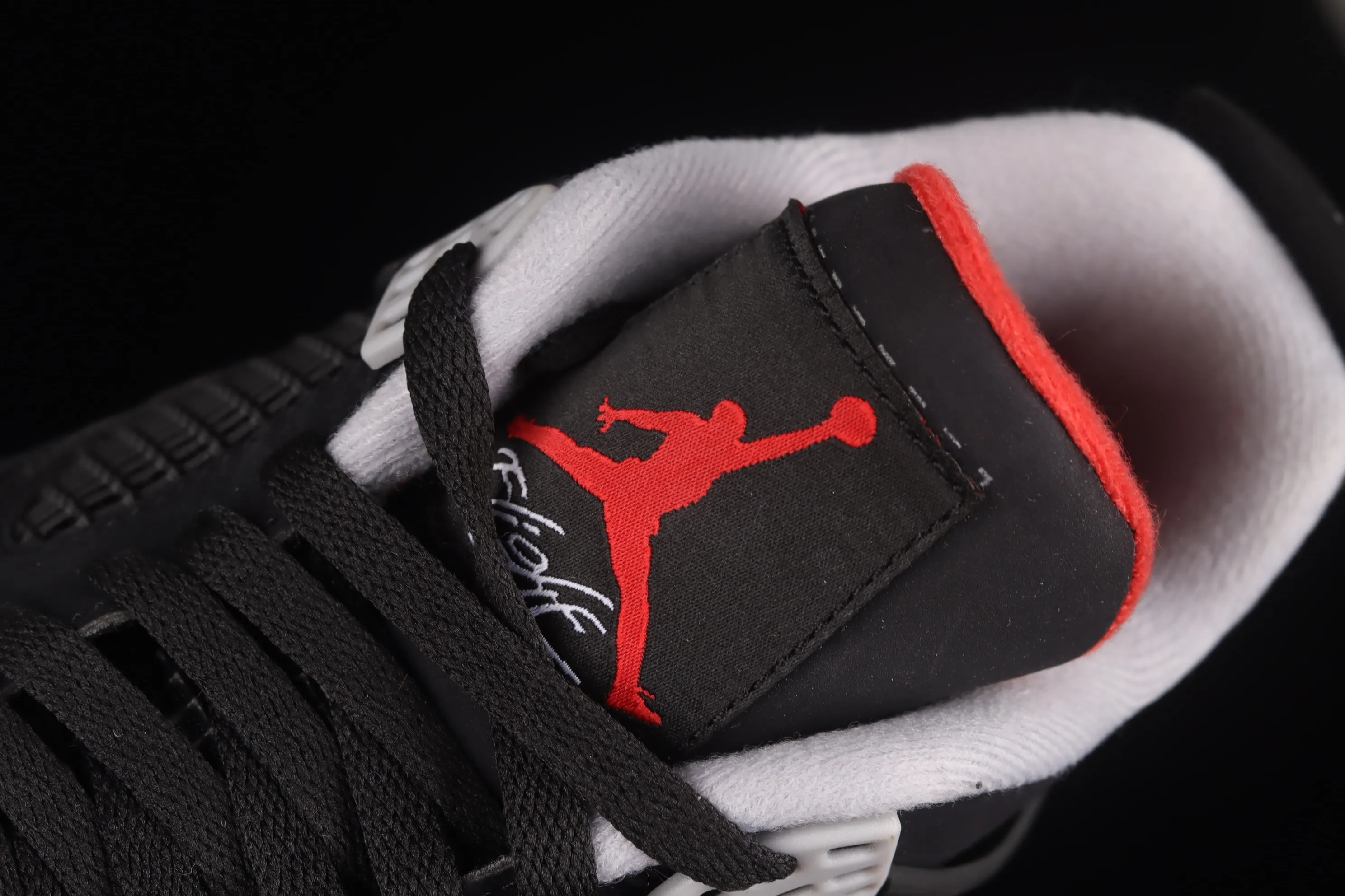 All categories Air Jordan Jordan series basketball shoes Air Jordan 4 foreign trade version Air Jordan 4 Retro "Bred" AJ4 Jordan 4 first year re-engraved new black and red first layer frosted 308497-060